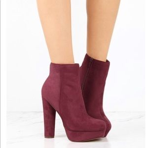 Tan heels, booties size 7